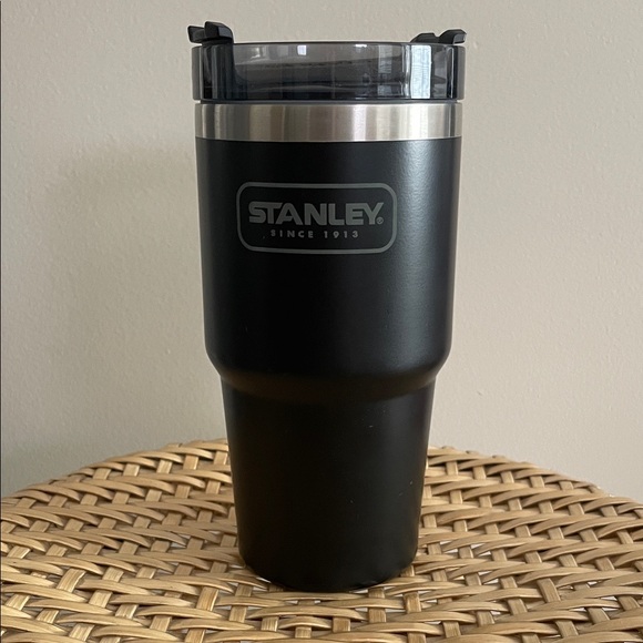 Stanley Other - Older Stanley 20oz quencher tumbler black